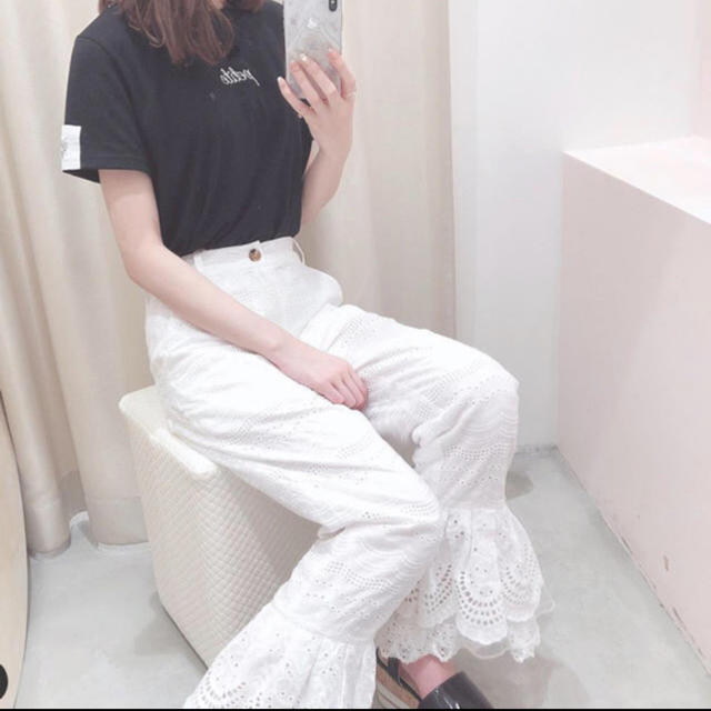 NICE CLAUP(ナイスクラップ)のpetite  fril pants レディースのパンツ(カジュアルパンツ)の商品写真