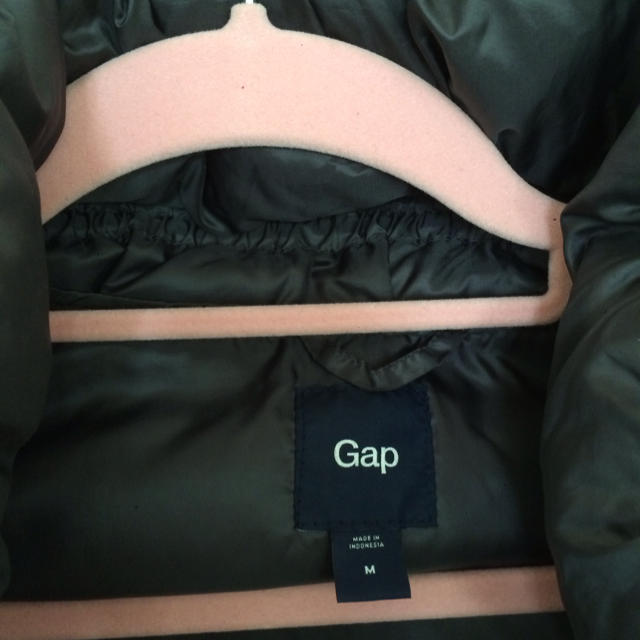 GAP(ギャップ)のGAPダウンベスト レディースのジャケット/アウター(ダウンベスト)の商品写真