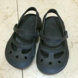 クロックス(crocs)のキッズ クロックス ブラック(サンダル)