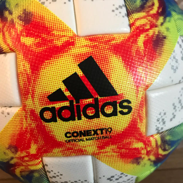 adidas(アディダス)の2019Jリーグ公式試合球コネクト19 スポーツ/アウトドアのサッカー/フットサル(ボール)の商品写真