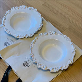 アッシュペーフランス(H.P.FRANCE)のアスティエ  ド ヴィラット  ルギャール ローズ  皿 ２枚(食器)