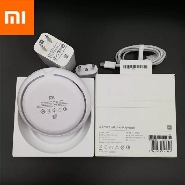 ANDROID(アンドロイド)のXiaomi 20W Wireless charger スマホ/家電/カメラのスマートフォン/携帯電話(バッテリー/充電器)の商品写真