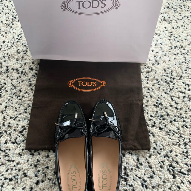 人気 TODS エナメル ドライビングシューズ37 | www.jarussi.com.br