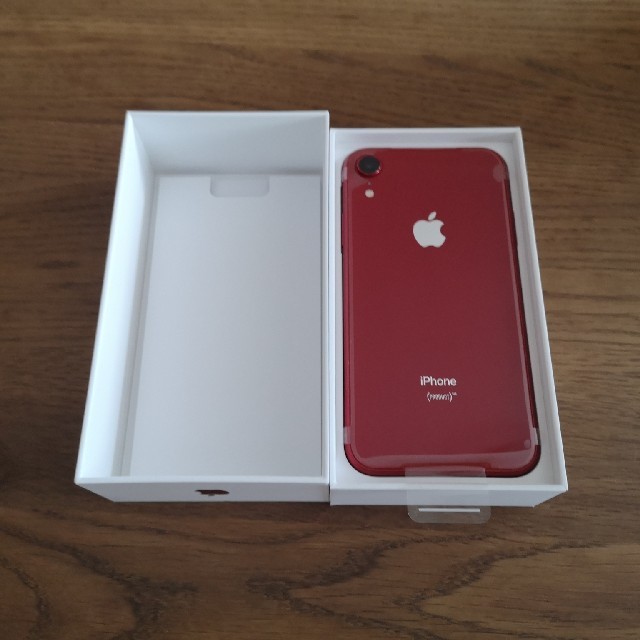 iPhone(アイフォーン)のiPhone　XR64GB RED スマホ/家電/カメラのスマートフォン/携帯電話(スマートフォン本体)の商品写真