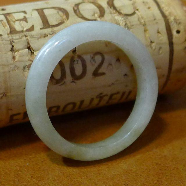 J628　ヒスイ　翡翠　リング　指輪　号　ミャンマー　ジェイド　ジェダイト B級 レディースのアクセサリー(リング(指輪))の商品写真