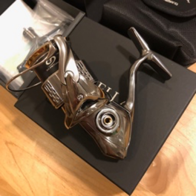 SHIMANO シマノ　ステラ　C3000SDH 19ステラ　04130 3