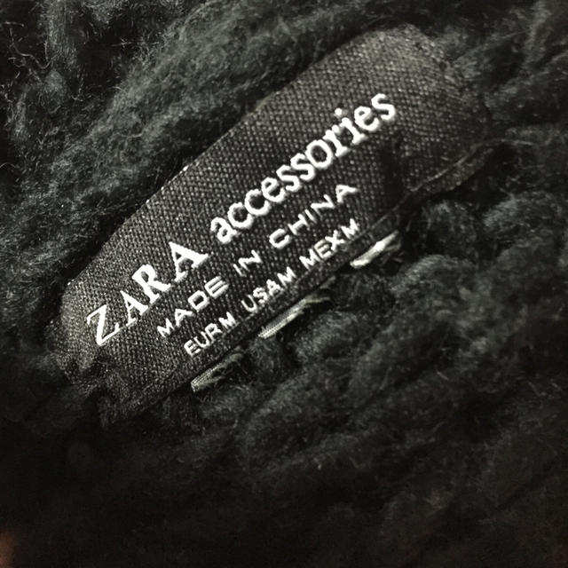 ZARA(ザラ)のZARA マフラー レディースのファッション小物(マフラー/ショール)の商品写真