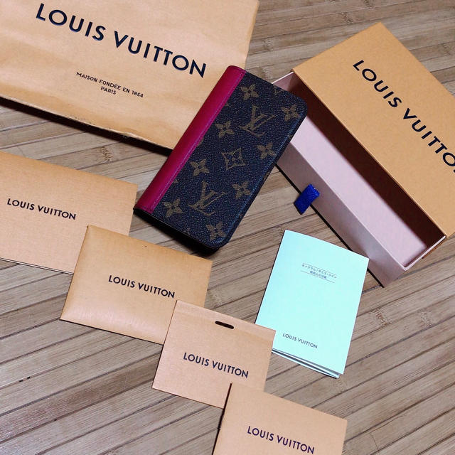LOUIS VUITTON - 今期♡LOUIS VUITTON♡フォリオの通販