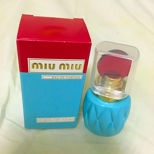 miumiu(ミュウミュウ)のmiumiu 香水 7.5m コスメ/美容の香水(香水(女性用))の商品写真