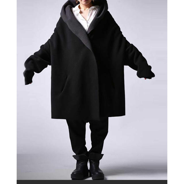 antiqua(アンティカ)のアンティカ ダブルボアフードコート レディースのジャケット/アウター(ロングコート)の商品写真