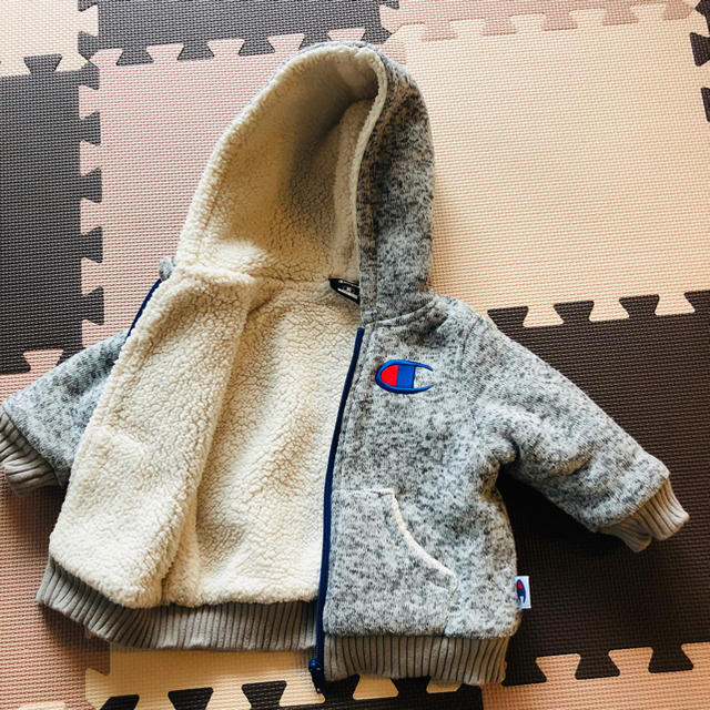 Champion(チャンピオン)のchampion ボアジャンパー　80cm キッズ/ベビー/マタニティのベビー服(~85cm)(ジャケット/コート)の商品写真