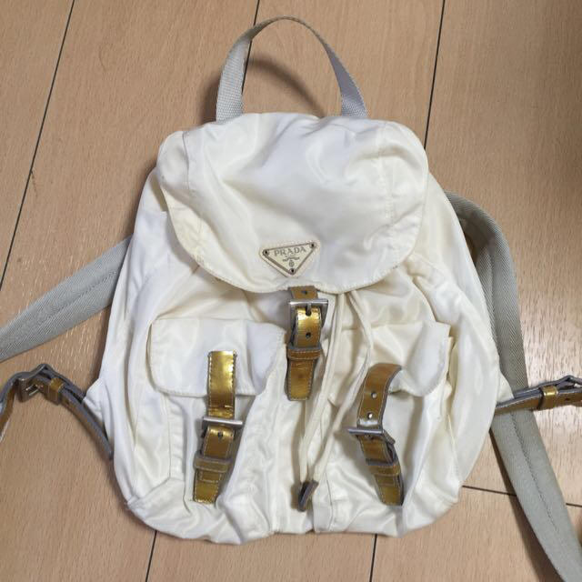 PRADA - プラダリュック白 小の通販 by uni shop|プラダならラクマ PRADA - プラダリュック白 小の通販 by uni shop|プラダならラクマ