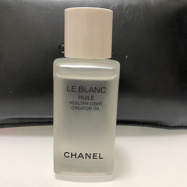 CHANEL ル ブラン ユイル（フェイシャルオイル）