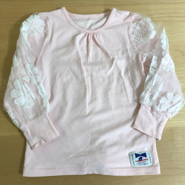 ピンクシャツ　袖レース　TORIDORY キッズ/ベビー/マタニティのキッズ服女の子用(90cm~)(Tシャツ/カットソー)の商品写真