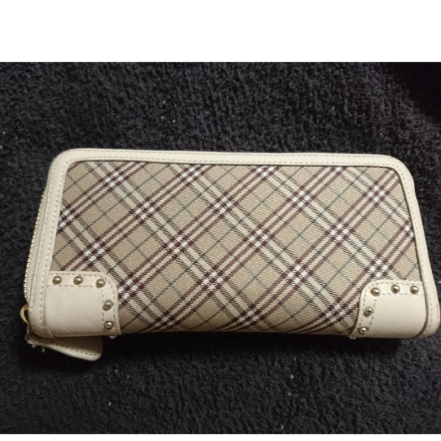 BURBERRY BLACK LABEL(バーバリーブラックレーベル)のバーバリー長財布 レディースのファッション小物(財布)の商品写真