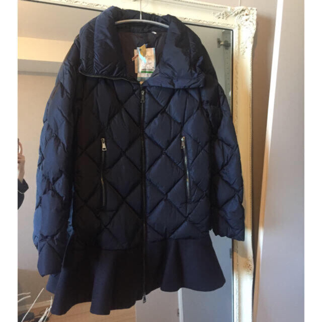 MONCLER(モンクレール)のMONCLER♡VOUGLANSネイビー レディースのジャケット/アウター(ダウンコート)の商品写真