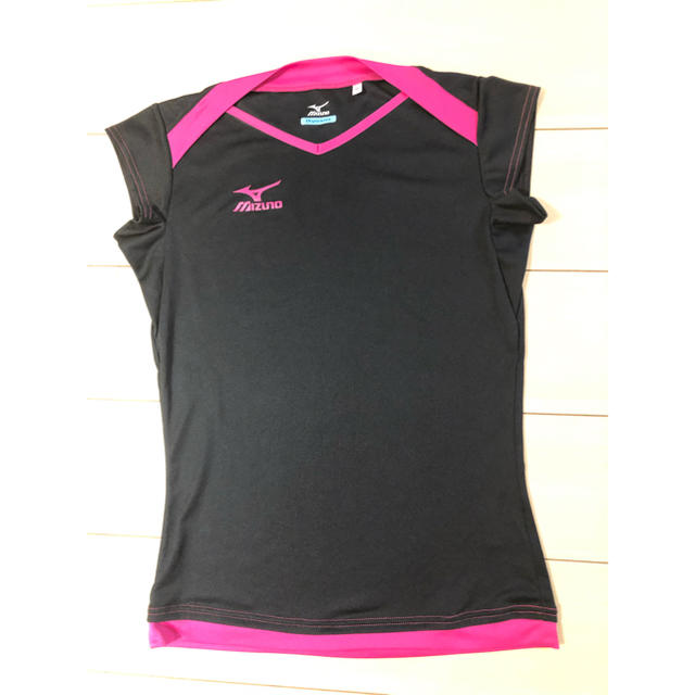 MIZUNO(ミズノ)のTシャツ レディース　スポーツTシャツ　バレーボールシャツ スポーツ/アウトドアのランニング(ウェア)の商品写真