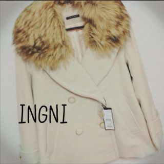 イング(INGNI)のイングAラインコート(毛皮/ファーコート)