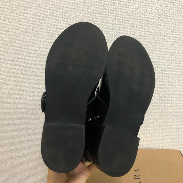 ZARA KIDS(ザラキッズ)のバックル付きショートブーツ 22cm 34 ZARA キッズ/ベビー/マタニティのキッズ靴/シューズ(15cm~)(ブーツ)の商品写真