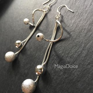 スタニングルアー(STUNNING LURE)の5503◉silver925刻印入り 変形フープピアス シルバーピアス 銀ピアス(ピアス)