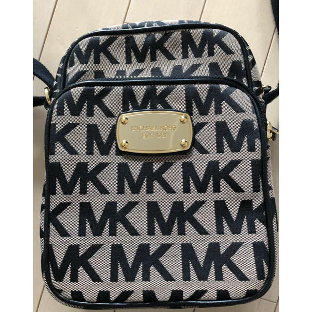 Michael Kors(マイケルコース)のマイケルコース  斜めがけバッグ レディースのバッグ(ショルダーバッグ)の商品写真