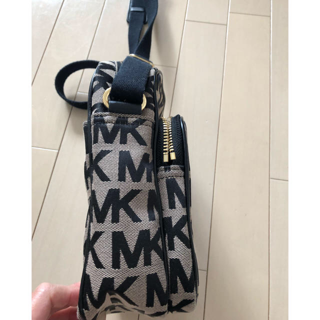 Michael Kors(マイケルコース)のマイケルコース  斜めがけバッグ レディースのバッグ(ショルダーバッグ)の商品写真