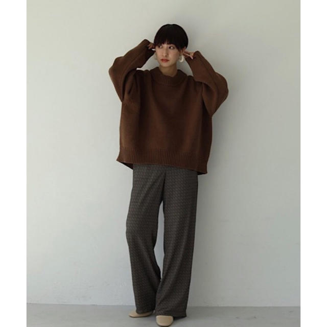 TODAYFUL(トゥデイフル)のtodayful Roundhem Heavy Knit ニットブラウン レディースのトップス(ニット/セーター)の商品写真