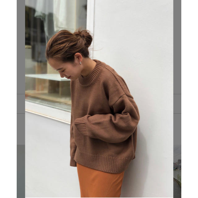 TODAYFUL(トゥデイフル)のtodayful Roundhem Heavy Knit ニットブラウン レディースのトップス(ニット/セーター)の商品写真