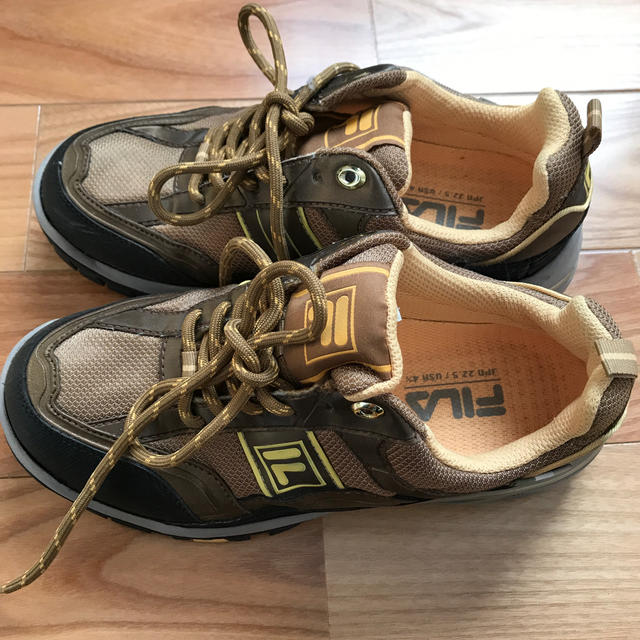 FILA(フィラ)のFILA  22.5センチ レディースの靴/シューズ(スニーカー)の商品写真