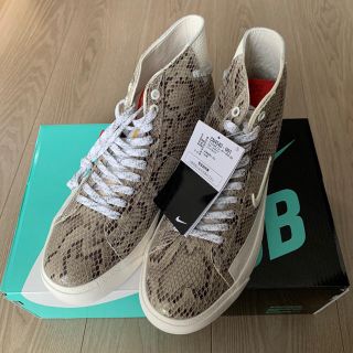 ナイキ(NIKE)のSOULLAND x NIKE SB BLAZER MID QS SNAKE(スニーカー)