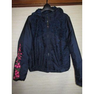 デシグアル(DESIGUAL)のハチャメチャ様　専用　他の方のご購入はご遠慮くださいm(__)m(ナイロンジャケット)