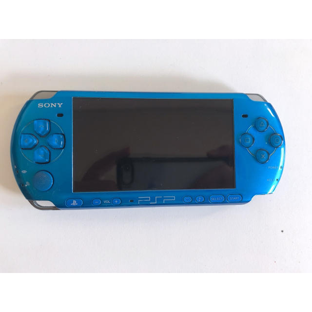 PlayStation Portable(プレイステーションポータブル)のPSP 3000 ぼくなつ4付き エンタメ/ホビーのゲームソフト/ゲーム機本体(携帯用ゲーム機本体)の商品写真