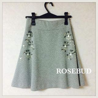 ローズバッド(ROSE BUD)のROSEBUD ビジューフレアスカート(ミニスカート)