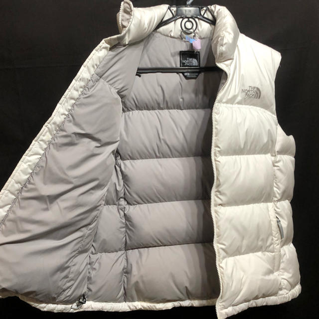 THE NORTH FACE(ザノースフェイス)のノースフェイス   ダウンベスト　レディース  L クリーニング済み　美品 レディースのジャケット/アウター(ダウンベスト)の商品写真