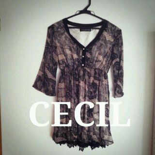 セシルマクビー(CECIL McBEE)のワンピース(ミニワンピース)