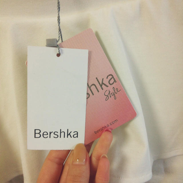 Bershka(ベルシュカ)のBershka ペプラムSK レディースのスカート(ミニスカート)の商品写真