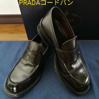 プラダ(PRADA)のPRADA　コードバンローファー　美品　プラダ　黒　馬革　レザー靴(ドレス/ビジネス)