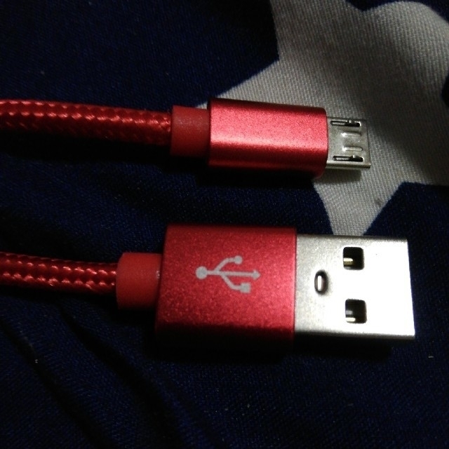 Micro USB 充電ケーブル、ACアダプター スマホ/家電/カメラのスマートフォン/携帯電話(バッテリー/充電器)の商品写真