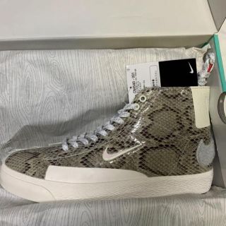 ナイキ(NIKE)のSOULLAND x NIKE SB BLAZER MID SNAKESKIN(スニーカー)