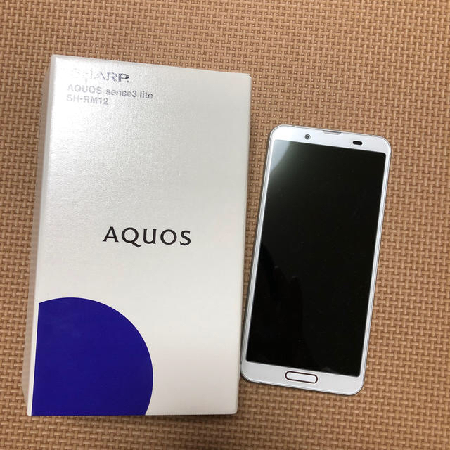 シャープAQUOS sense3lite SH-RM12本体