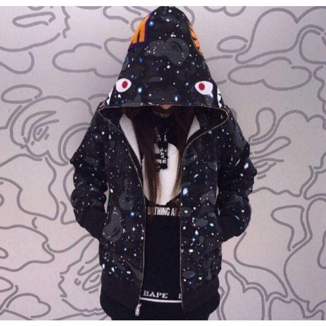 A BATHING APE(アベイシングエイプ)のA BATHING APE メンズのトップス(パーカー)の商品写真