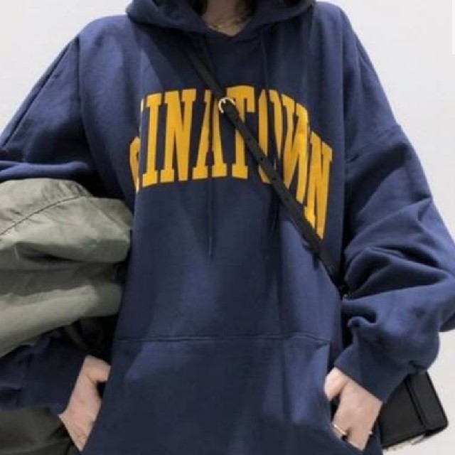 専用♡CHINATOWN MARKET C/N SWEAT◆ブラック