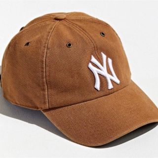 カーハート(carhartt)の日本未発売！カーハート NYヤンキース 47トリプルコラボ キャップ ブラウン(キャップ)