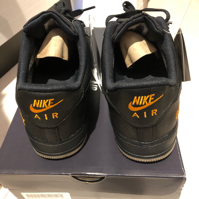 NIKE(ナイキ)のけん様専用！【新品・未使用】28.0㎝NIKE AIR FORCE 1  メンズの靴/シューズ(スニーカー)の商品写真