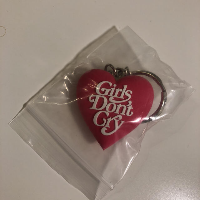 GDC(ジーディーシー)のGIRL'S DON'T CRY キーチェーン　ガルドン　GDC シュプリーム メンズのファッション小物(キーホルダー)の商品写真