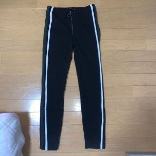 ザラ(ZARA)のZARA  ハイウエスト　ラインパンツ(レギンス/スパッツ)