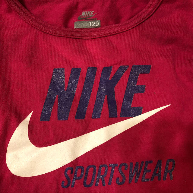 NIKE(ナイキ)のNIKE長袖Tシャツ　女の子　120 キッズ/ベビー/マタニティのキッズ服女の子用(90cm~)(Tシャツ/カットソー)の商品写真