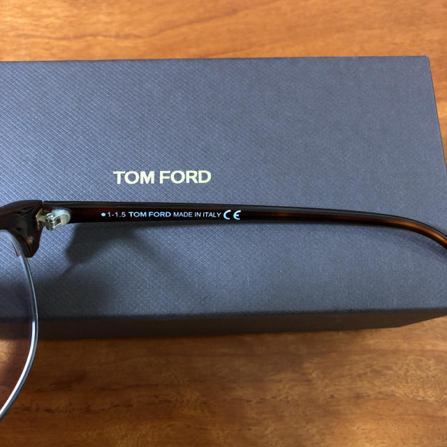 TOM FORD(トムフォード)のトムフォード　サングラス　ヘンリー　メガネ　伊達眼鏡　アイウェア メンズのファッション小物(サングラス/メガネ)の商品写真