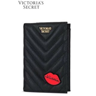 ヴィクトリアズシークレット(Victoria's Secret)の新品！ヴィクトリアズシークレットパスポートケースBLACK(名刺入れ/定期入れ)