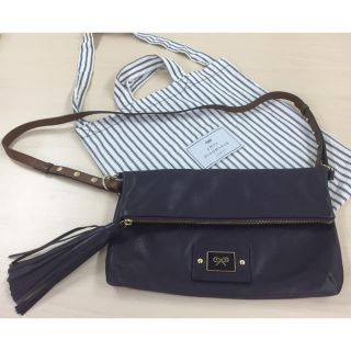 アニヤハインドマーチ(ANYA HINDMARCH)のアニヤハインドマーチ 美品 フリンジチャーム付斜め掛2way ショルダーバッグ(ショルダーバッグ)